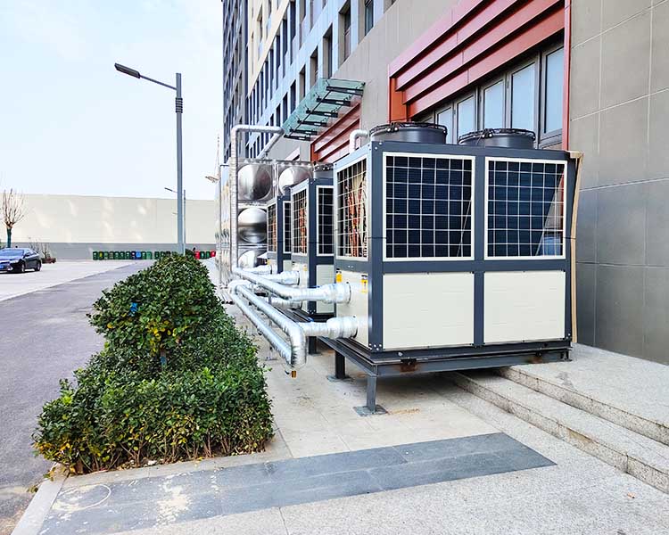 山西工程科技職業(yè)大學(xué)澡堂空氣能熱水項目