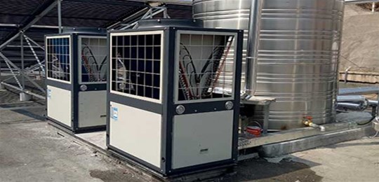 學校熱水系統改造選太陽能熱水工程好不好？